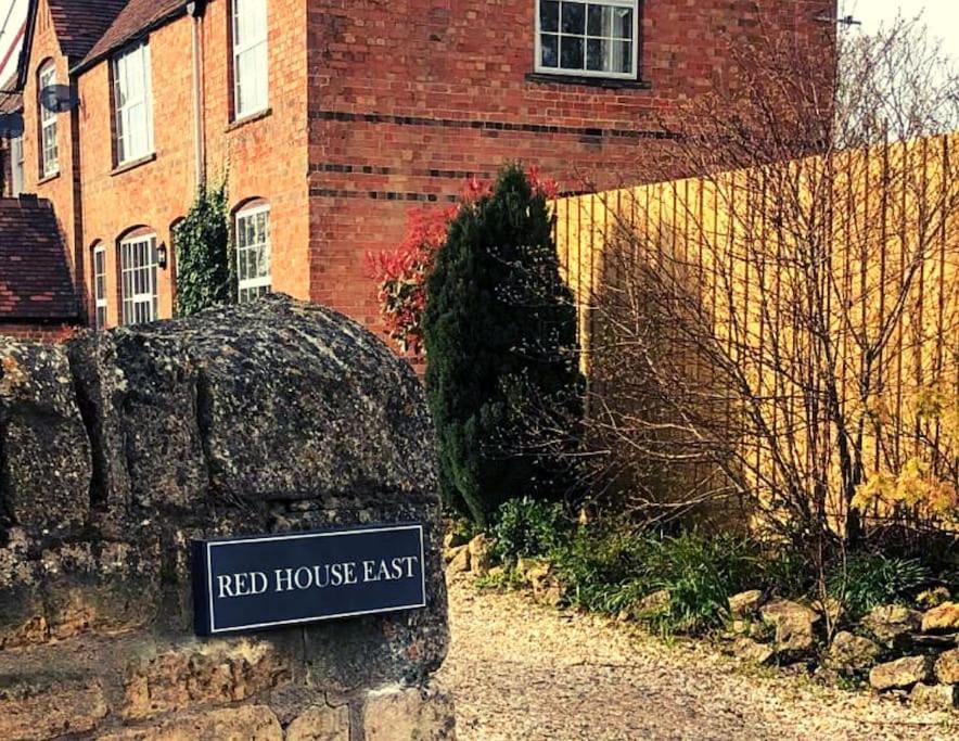 Vila Beautiful Cotswold Couples Retreat Bourton-on-the-Water Exteriér fotografie
